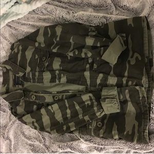 F21 Mens camo jacket